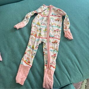 Little sleepies pink roller skates